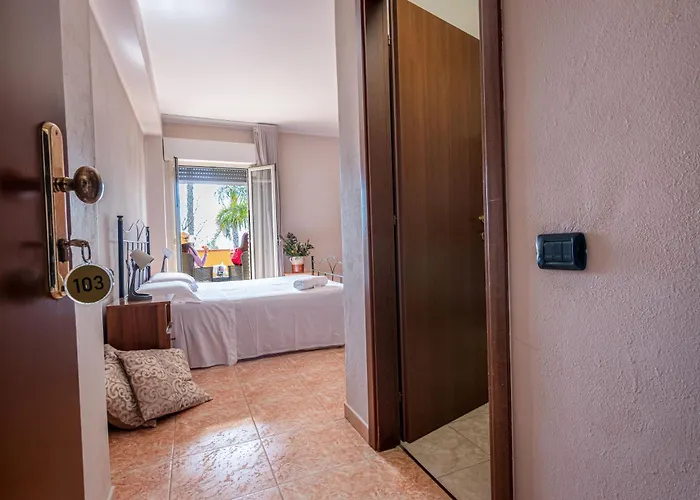 فندق Ristorante L'orizzonte لا كاستيلا