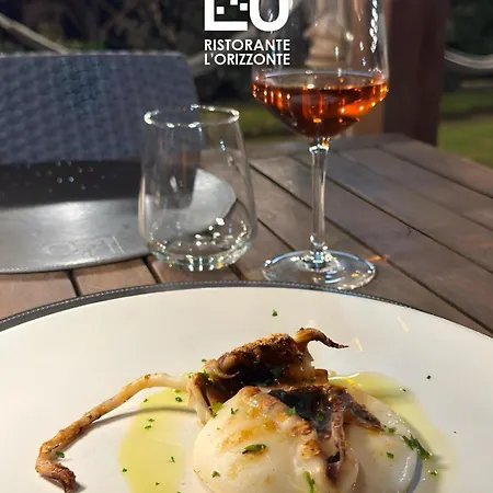 Отель Ristorante L'orizzonte 3*