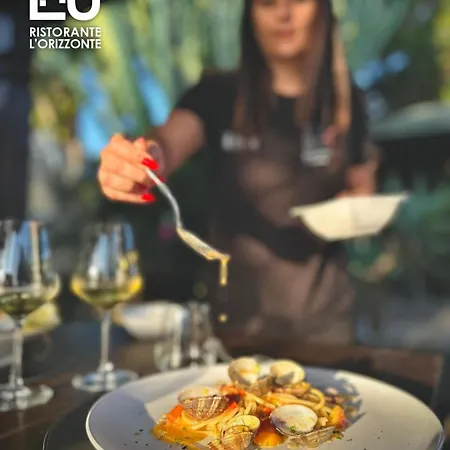 Ristorante L'orizzonte 3* Ле-Кастелла