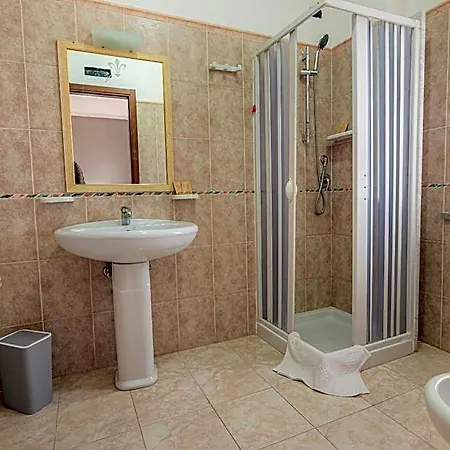 Ristorante L'orizzonte Ле-Кастелла